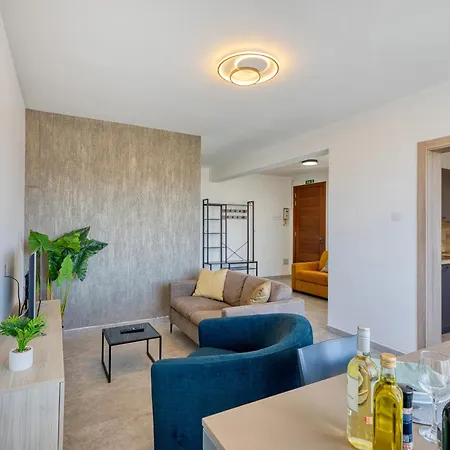 Apartment Modern Maisonette With Valley Views Karp1-3