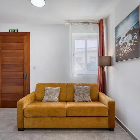 Modern Maisonette With Valley Views Karp1-3 * San Gwann
