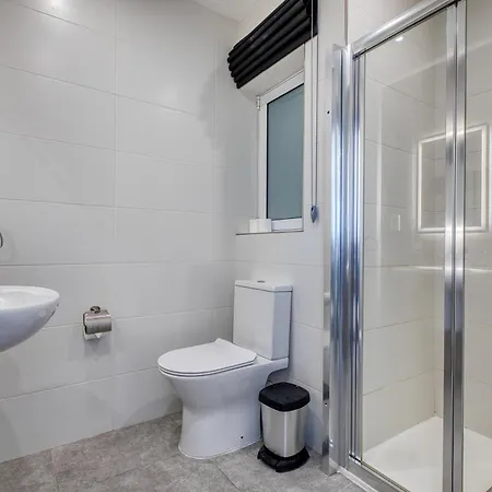 Apartment Modern Maisonette With Valley Views Karp1-3 *